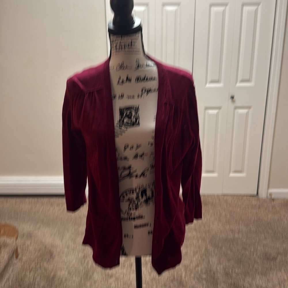 American women’s light weight button top